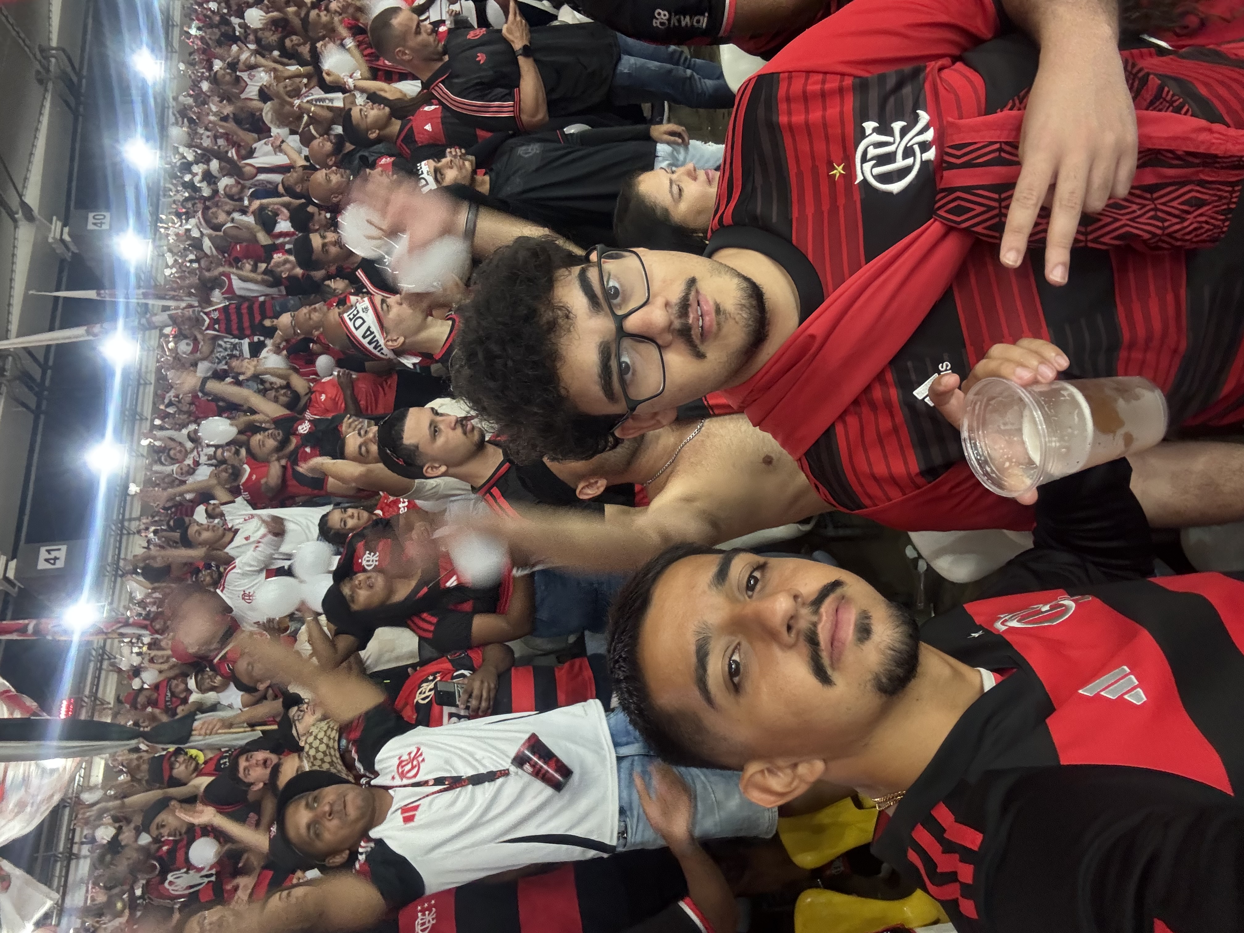 Pela liderança Pela liderança