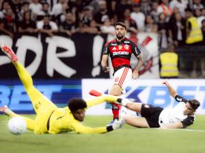 CORINTHIANS E FLAMENGO EMPATAM COM GOLS DE LUCAS PAQUETÁ E YURI ALBERTO E COM ARBITRAGEM POLÊMICA!!!