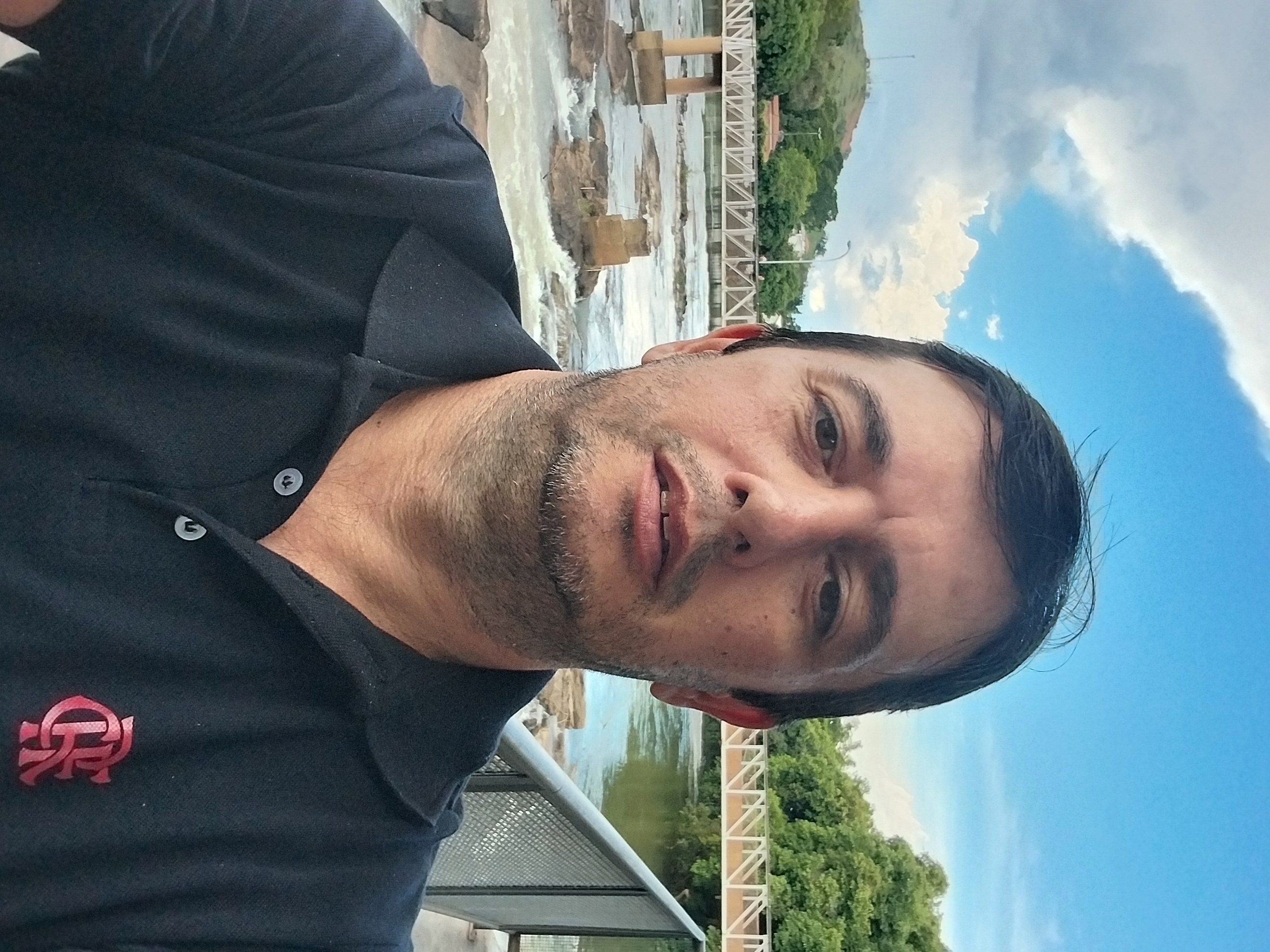 Dia de trabalho , tem de ter um ar mais formal. SRN ❤️ 🖤 